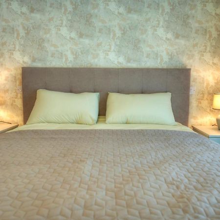 Fort Cambridge Apartments Слима Екстериор снимка