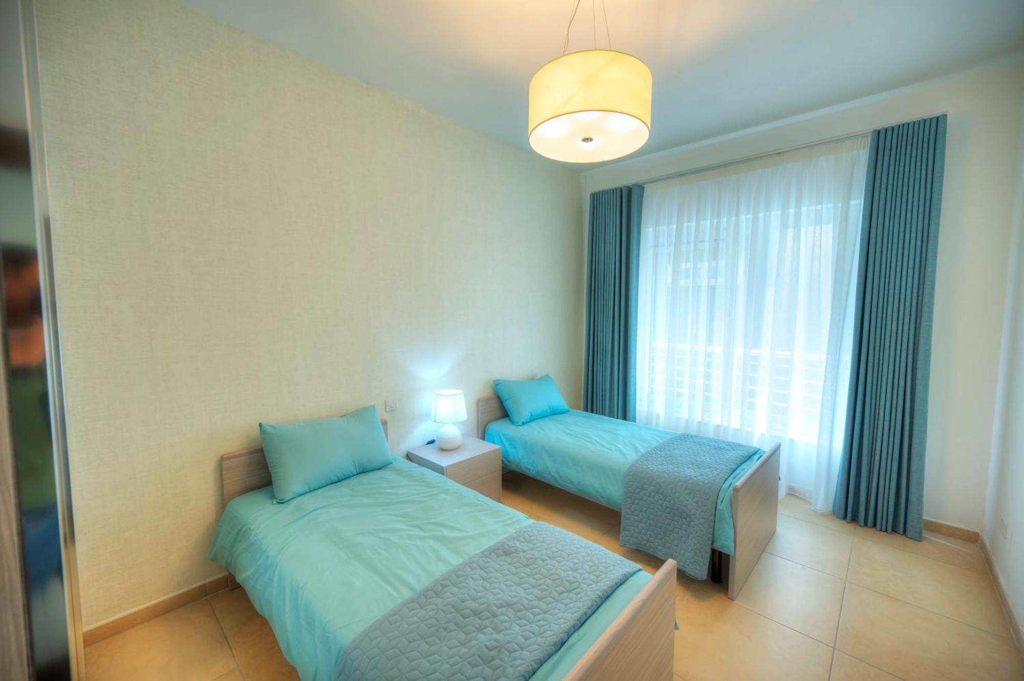 Fort Cambridge Apartments Слима Екстериор снимка