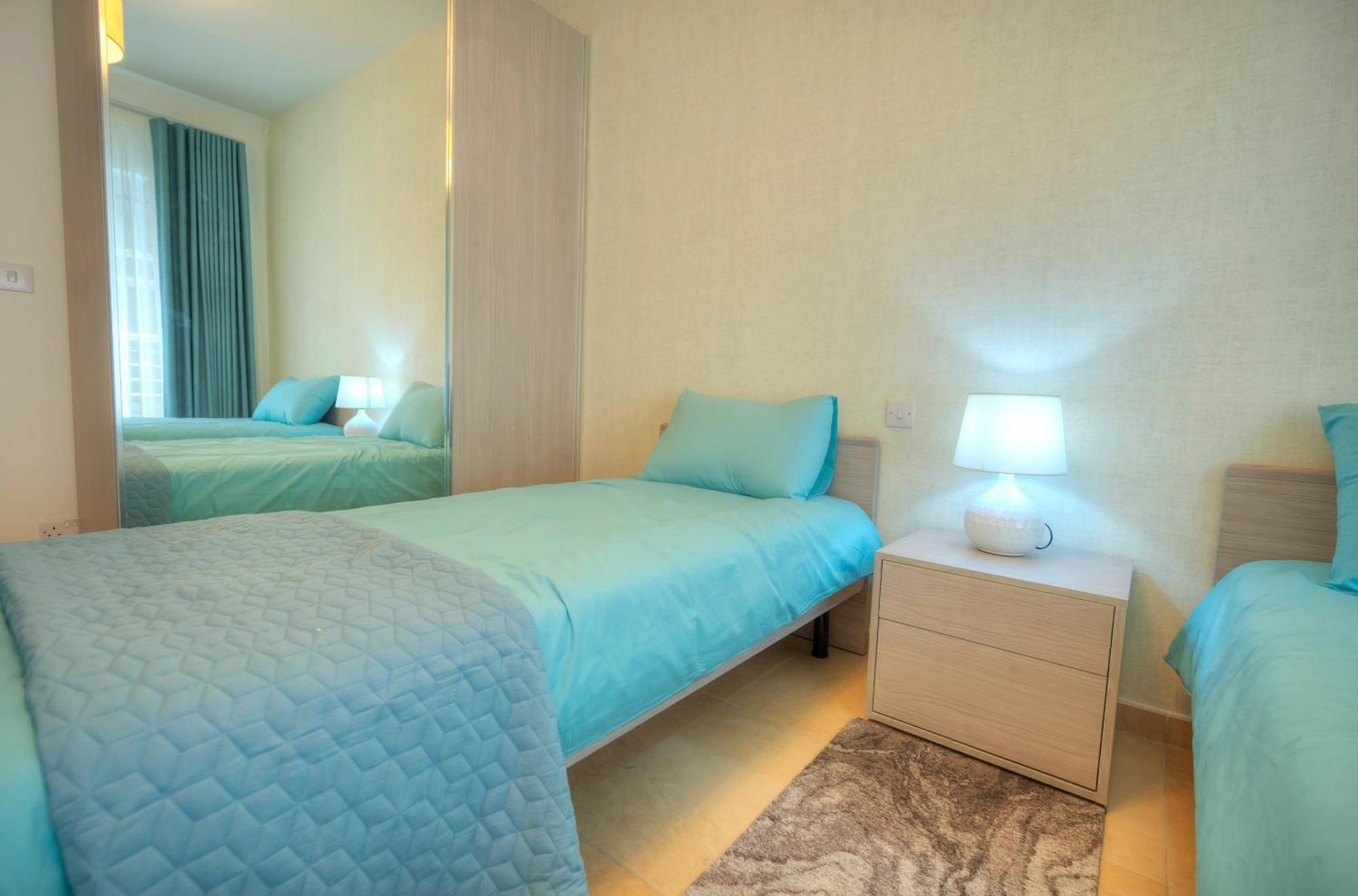 Fort Cambridge Apartments Слима Екстериор снимка
