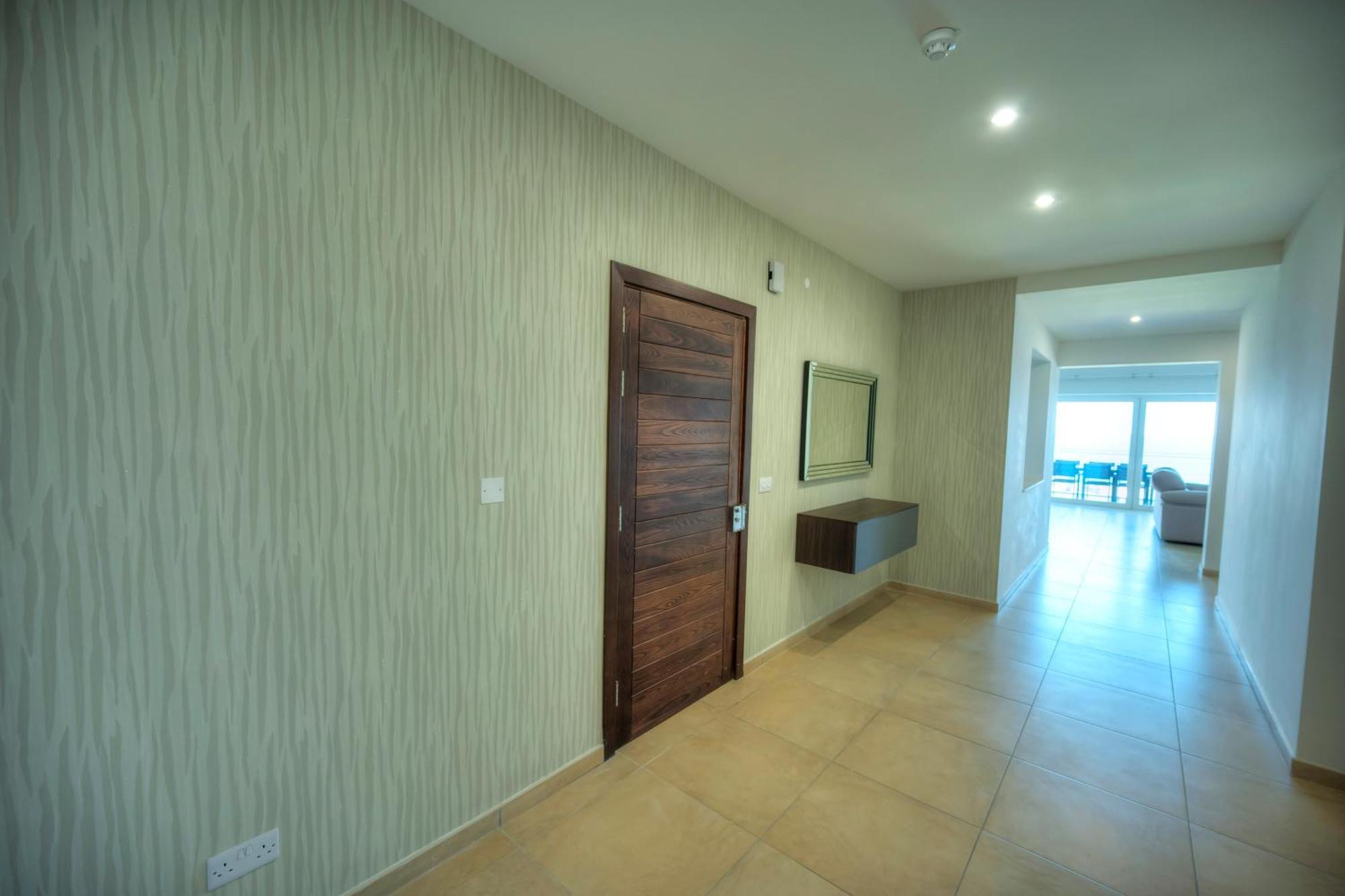 Fort Cambridge Apartments Слима Екстериор снимка