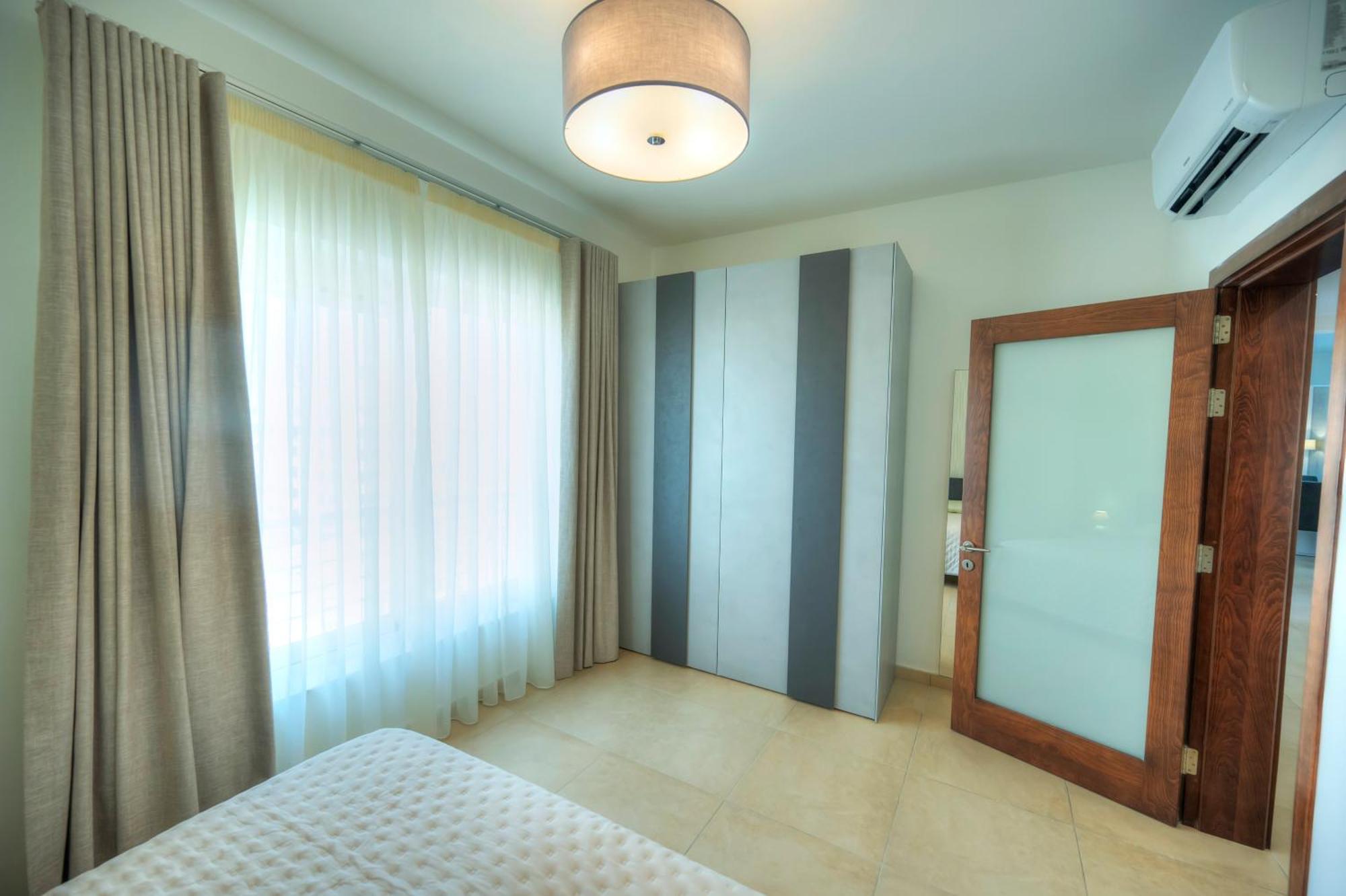 Fort Cambridge Apartments Слима Екстериор снимка