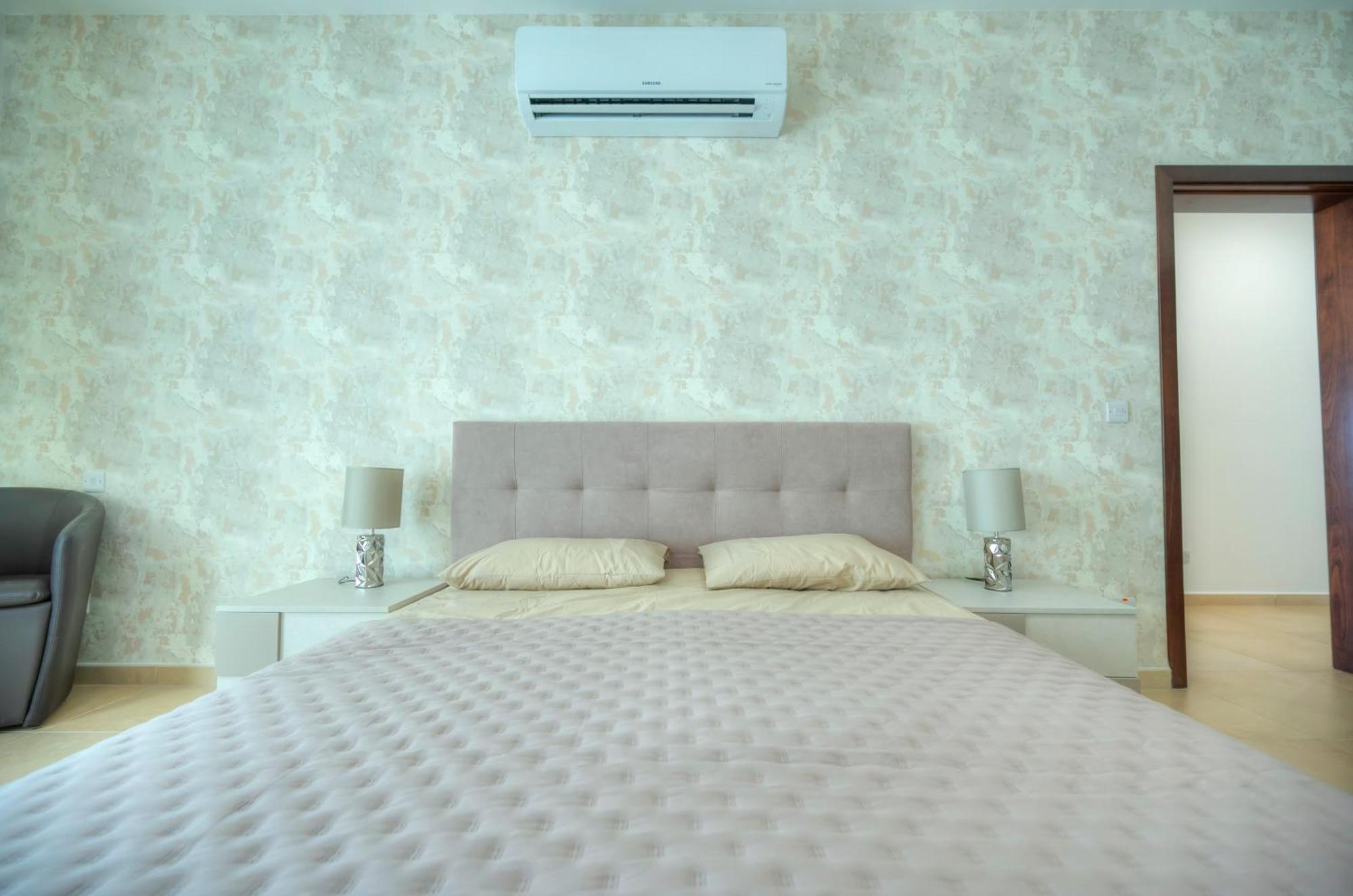 Fort Cambridge Apartments Слима Екстериор снимка
